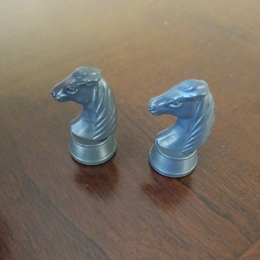 Radio Shack Chess Champion 2150L Replacement Parts Dark Set Of 2 Knights